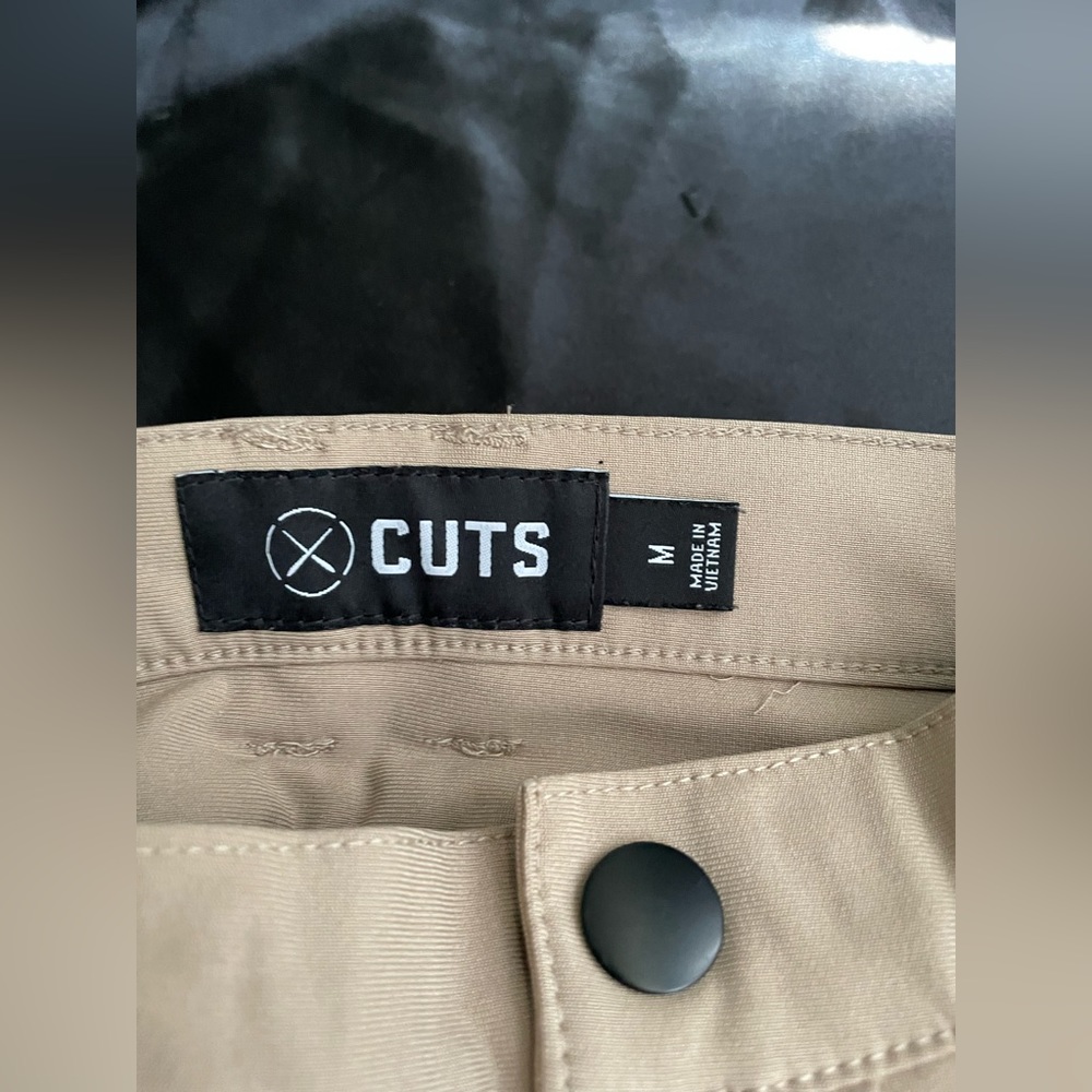 Men’s Cuts Clothing Canyon Joggers Size Medium